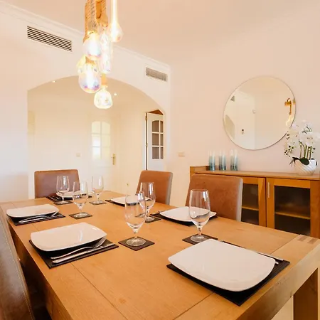 With Pool And Private Terrace With Sea Views In Elviria Apartment *