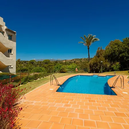With Pool And Private Terrace With Sea Views In Elviria * Marbella