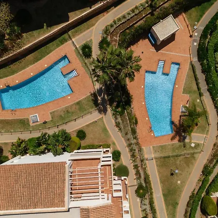 Apartment With Pool And Private Terrace With Sea Views In Elviria