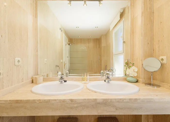 With Private Terrace, Just 10 Minutes By Car From Elviria Beach, *