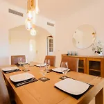 With Private Terrace, Just 10 Minutes By Car From Elviria Beach, Apartamento *