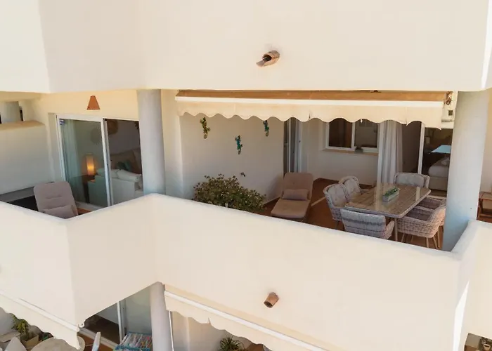 Апартаменты With Private Terrace, Just 10 Minutes By Car From Elviria Beach,